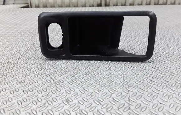 Ford Focus Front door window switch trim 3M51226A36