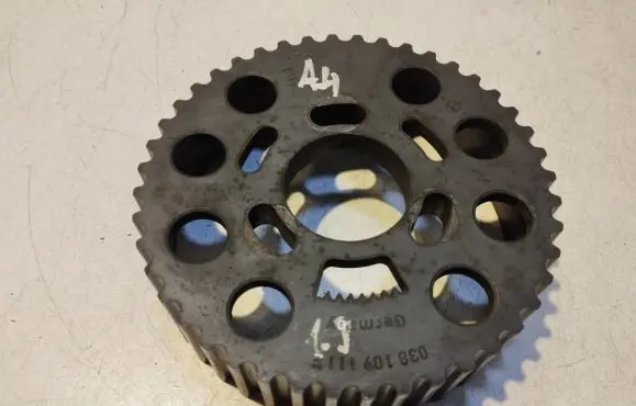 Audi A4 S4 B5 8D Camshaft pulley/ VANOS 038109111E