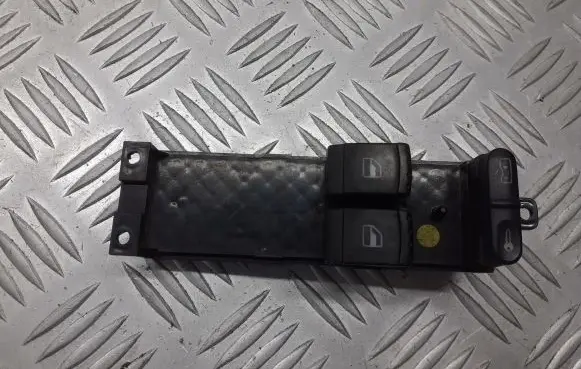 Seat Toledo II (1M) Front door window switch trim 1J3959857B