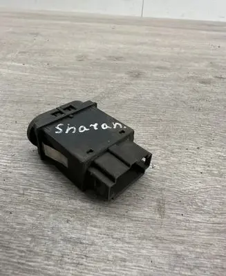 Volkswagen Sharan Windscreen/window heater switch 5WK72795