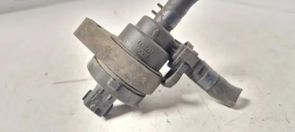 Saab 9-5 Valve vacuum 4670477