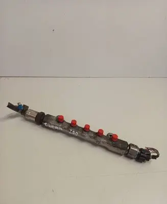 Toyota Avensis T250 Fuel main line pipe 8945860010