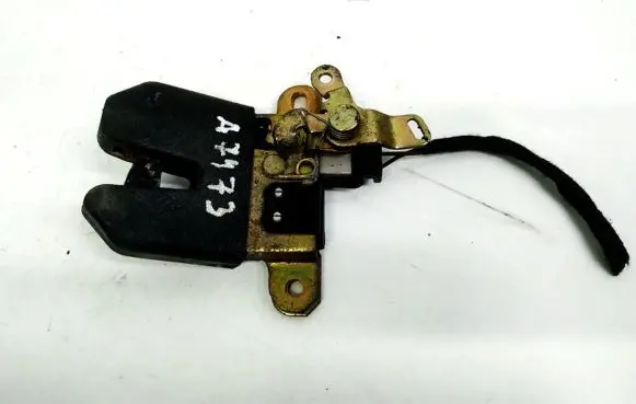 Skoda Superb B5 (3U) Tailgate/trunk/boot lock/catch/latch 3B5827505