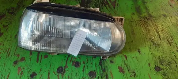 Volkswagen Golf III Headlight/headlamp