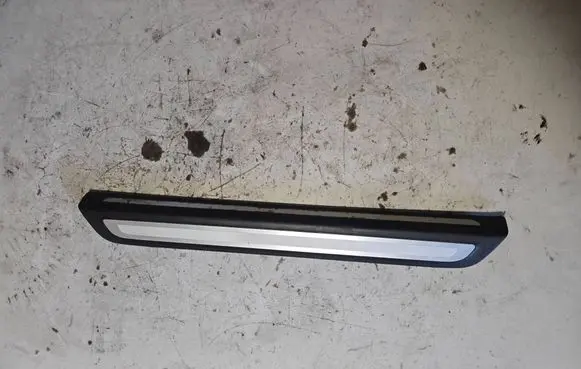 Audi Q5 SQ5 Front sill trim cover 8R0853374