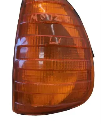 Mercedes-Benz E W123 Front indicator light 121105L