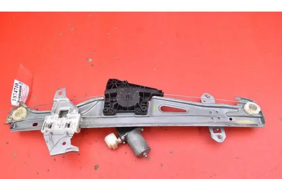 Suzuki SX4 Front door window regulator with motor 8340261W10
