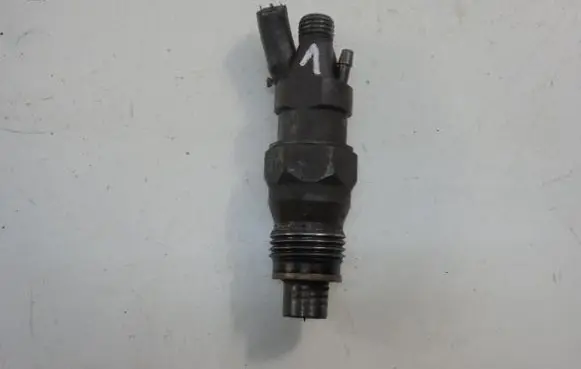 Renault Megane I Fuel injector KCA17S42