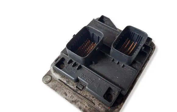 Alfa Romeo 166 Engine control unit/module 0261204733 1037354396 00467928660