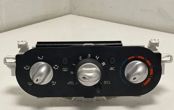 Renault Twingo II Climate control unit 69837001