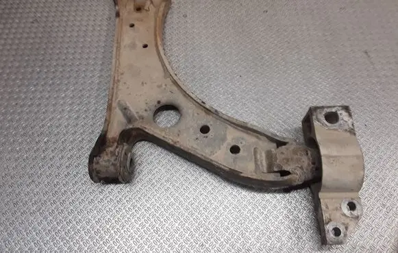 Front lower control arm/wishbone