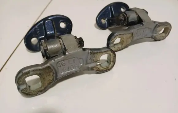 Volvo V50 Rear door upper hinge 30715358