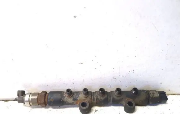 Toyota Avensis T250 Fuel main line pipe 8945860010
