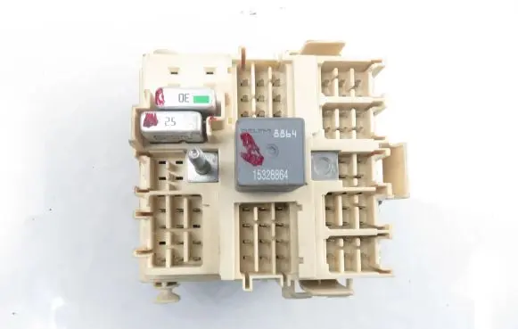 Hummer H2 Central body control module 15190658