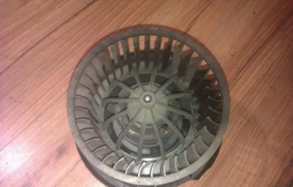 Heater fan/blower