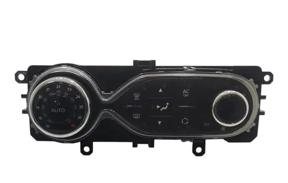 Renault Captur Climate control unit 