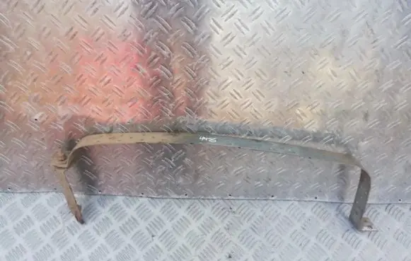 Fuel tank mounting bracket