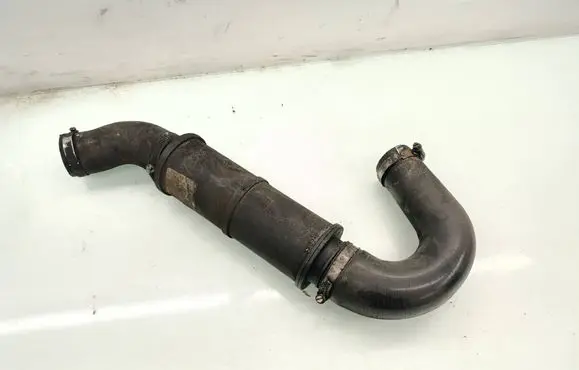 Dodge Nitro Intake resonator 