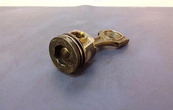 Piston