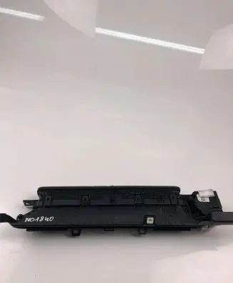 Tesla Model 3 Other center console (tunnel) element 108332500F