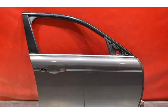Jaguar XJ X350 Front door