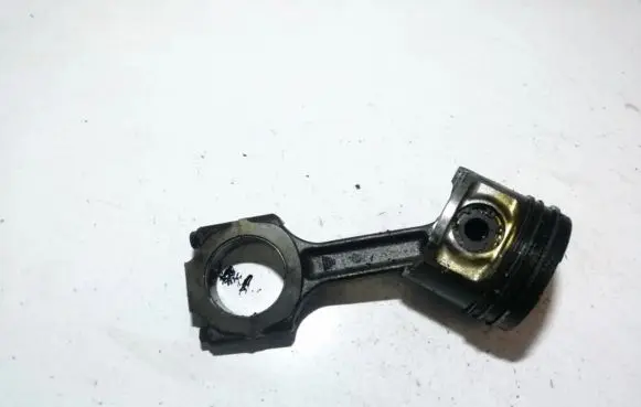 Alfa Romeo 156 Piston with connecting rod