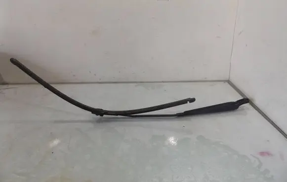 Renault Modus Front wiper blade arm