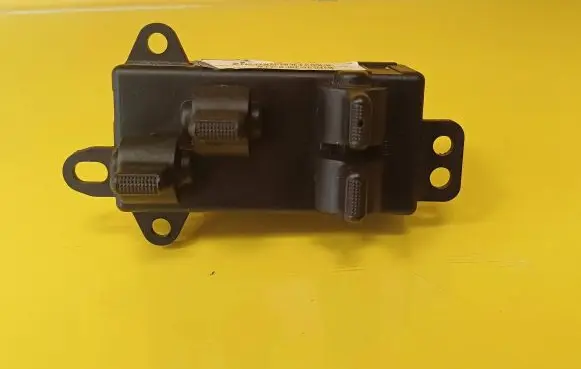 Chrysler Voyager Electric window control switch 04685732AC 746797084