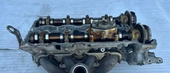 BMW 7 F01 F02 F03 F04 Engine head 03996101