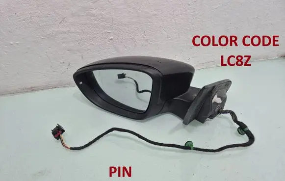 Volkswagen PASSAT CC Front door electric wing mirror 