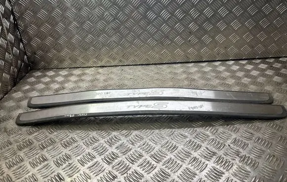Honda Civic Front sill trim cover 84252SMRZE00
