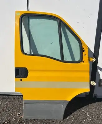 Iveco Daily 4th gen Front door 