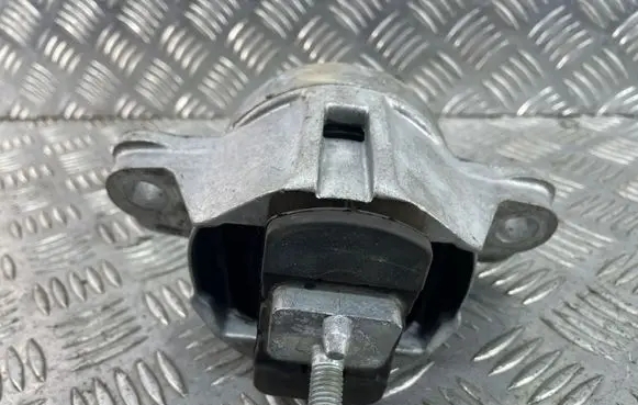 Jaguar XE Engine mount bracket GX736A003KD