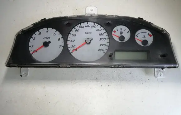 Nissan Almera N16 Speedometer (instrument cluster) BM609 2497526