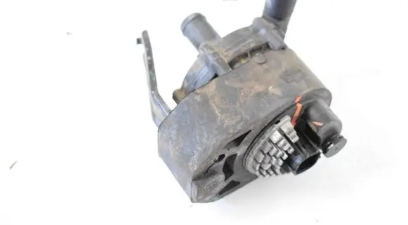 Tesla Model S Electric auxiliary coolant/water pump 600736700