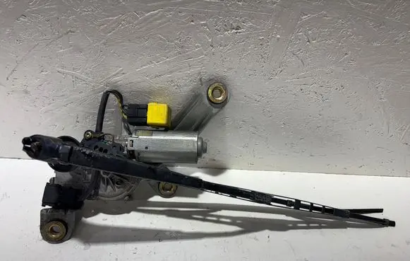 Mercedes-Benz E W210 Rear window wiper motor 0390201564 A2108207542