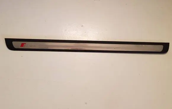 Audi A5 8T 8F Front sill trim cover 8T0853374