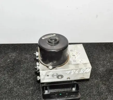 Mercedes-Benz C W203 ABS Pump