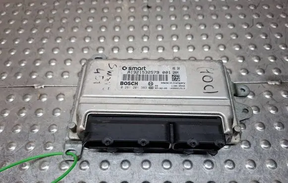 Smart ForTwo II Engine control unit/module S27705997 A1321532579 0261201383