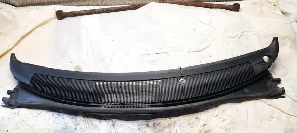 Mazda Premacy Wiper trim cb47