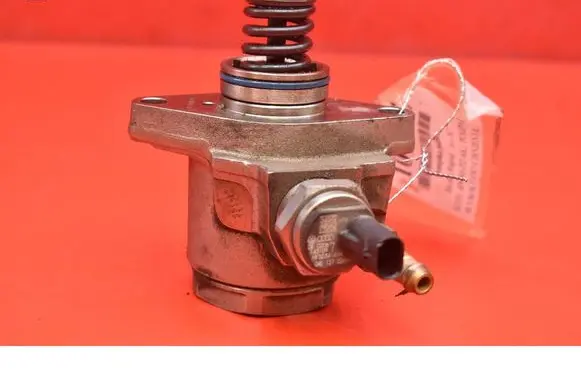 Skoda Rapid (NH) In-tank fuel pump 04E127026AA