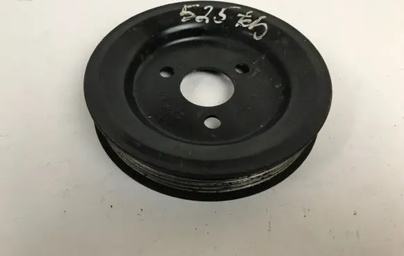 BMW 5 E39 Power steering pump pulley 2246719