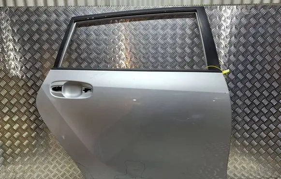 Toyota Verso Rear door S26405653