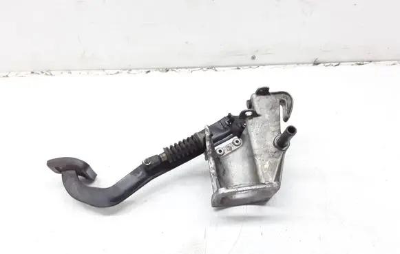 Mercedes-Benz 200 300 W123 Brake pedal 1232940501
