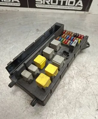 Mercedes-Benz Sprinter W906 Fuse module A9065450401
