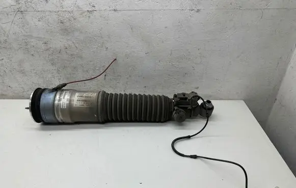 BMW 7 F01 F02 F03 F04 Shock absorber/damper/air suspension 6858813 13B2872C1176