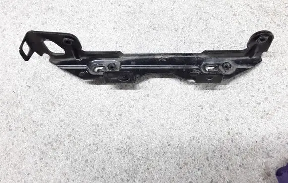 BMW 1 F20 F21 Radiator support slam panel bracket 7266168