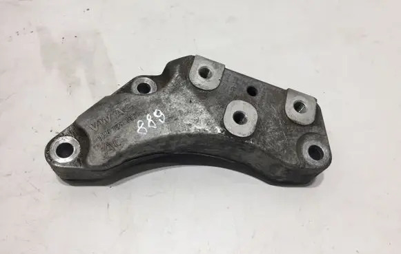 Volkswagen PASSAT B6 Gearbox mounting bracket 1K0199117