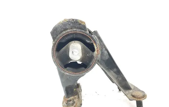 Toyota Auris 150 Engine mount bracket