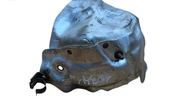 BMW 5 F10 F11 Heat shield in engine bay 8508138